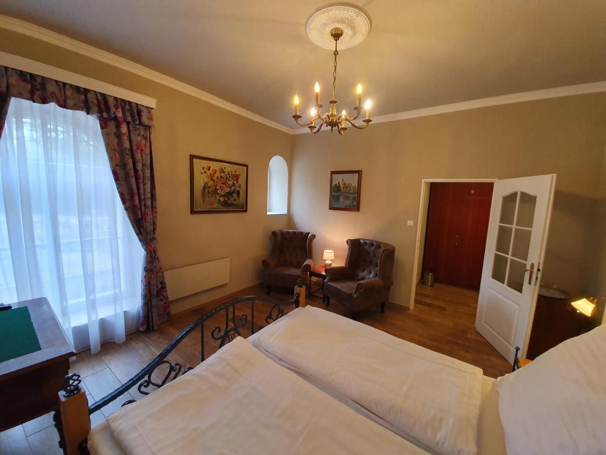 Lesni Hotel Perslak Nová Bystřice Rum bild