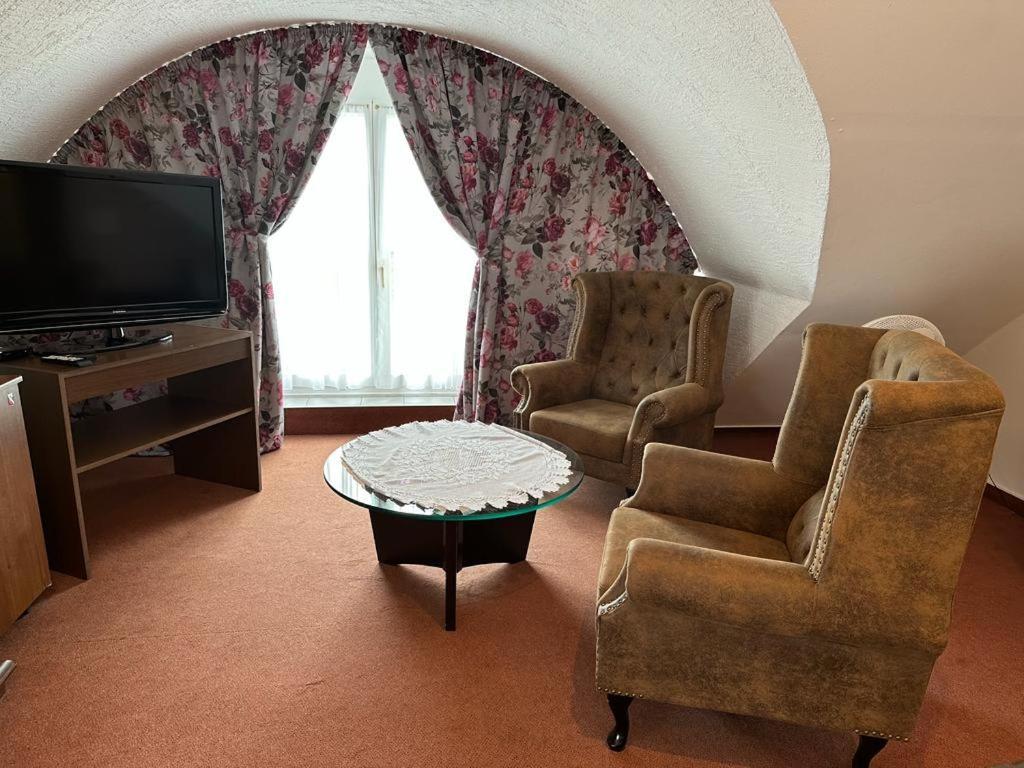 Lesni Hotel Perslak Nová Bystřice Rum bild